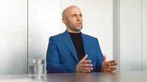 Dr. Robert Miehe